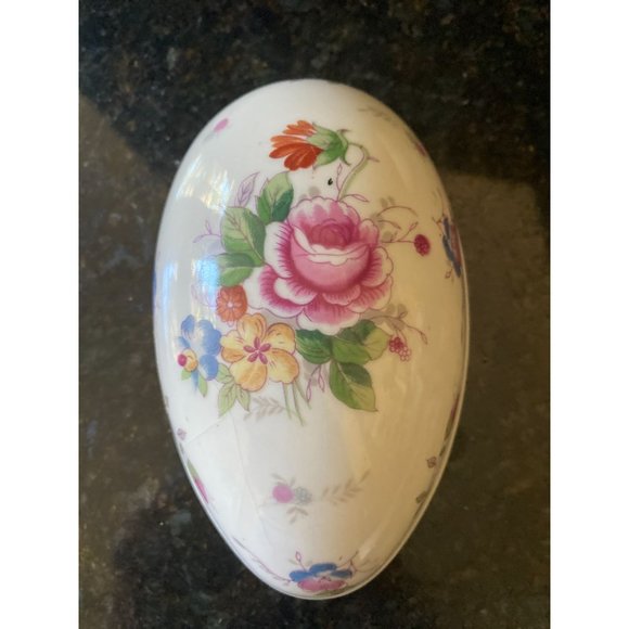 Shackman Floral, Gold Trimmed Porcelain Egg Shaped Trinket Box,  Japan - Picture 1 of 6